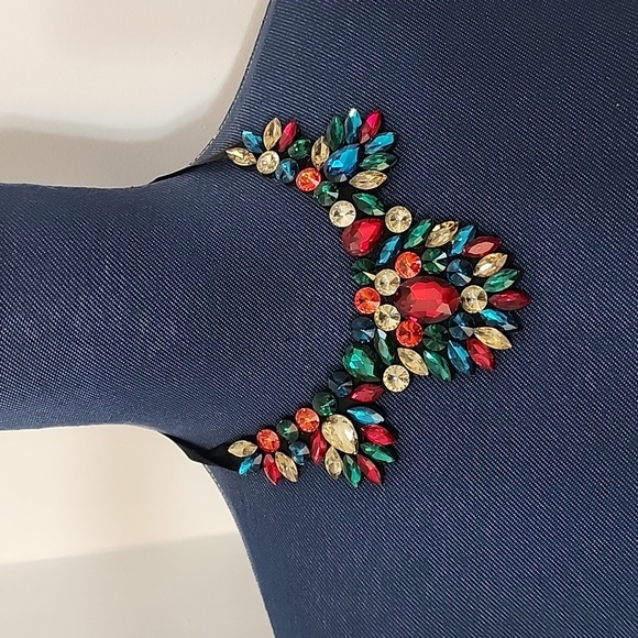 Multi Color Crystal Tie Ribbon Necklace Non Metal - Picture 8 of 8